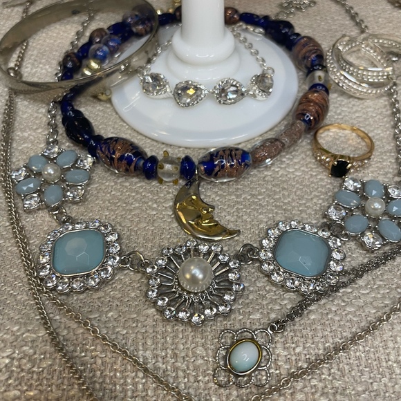 The “Blue Moon” Themed Mystery Jewelry Jar - Picture 4 of 5